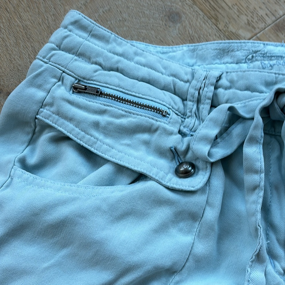 Da-Nang Silk Roll Tab Shorts Size M - Picture 4 of 7